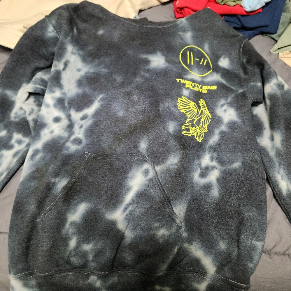 TWENTY ONE PILOTS BANDITO HOODIE UNISEX SMALL